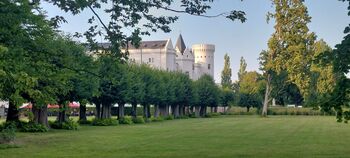 Auf dem Weg zum Schloss